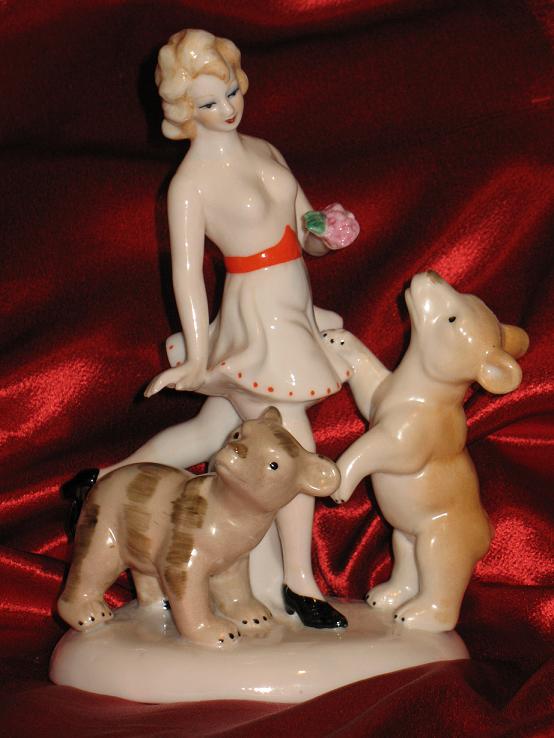 Porzellanfigur mit 2 Bren